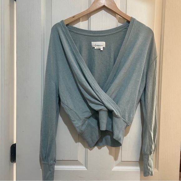 Anthropologie Rocio Surplice Top Sweatshirt Sweater Size Xs Blue Euc Anthro - Picture 7 of 9